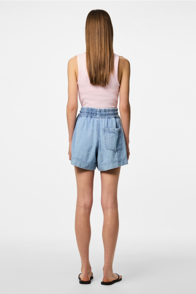 PCFLORA HW DENIM SHORTS 17158452 LIGHT BLUE DENIM